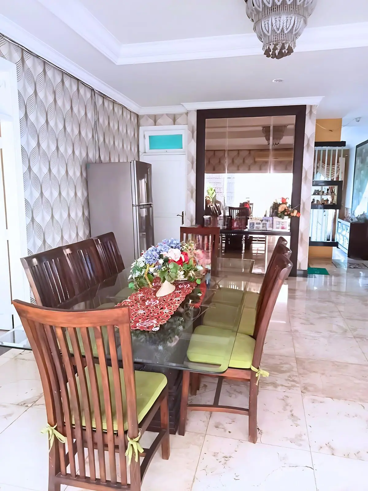 Rumah di Jalan Hartono Raya Modernland