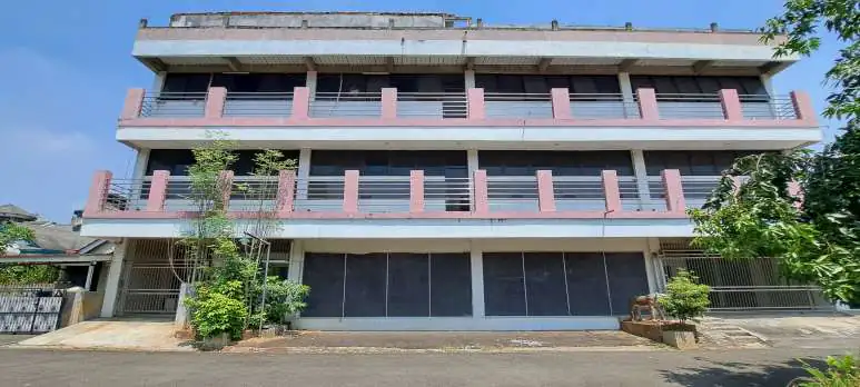 Disewakan gedung balai latihan kerja di Kota Legenda Bekasi
