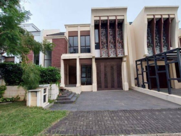 DIJUAL RUMAH MAYFIELD GREENWICH BSD