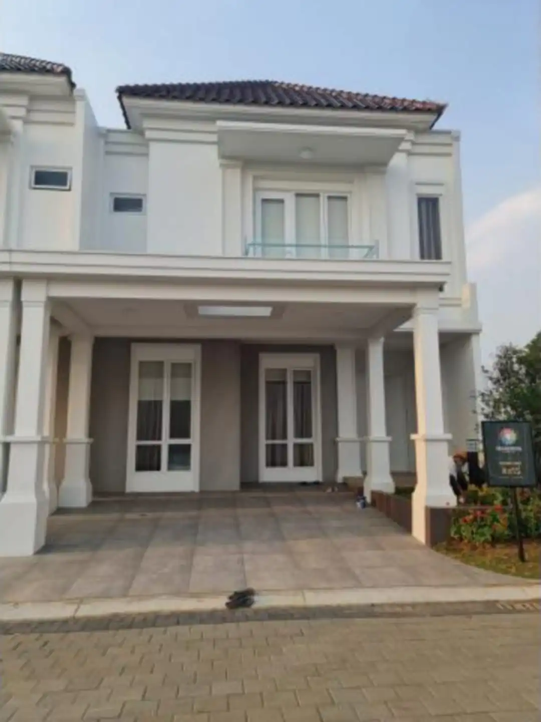 FOR SALE BRAND NEW HOUSE GRESS CLUSTER PASADENA PARAMOUNT LAND