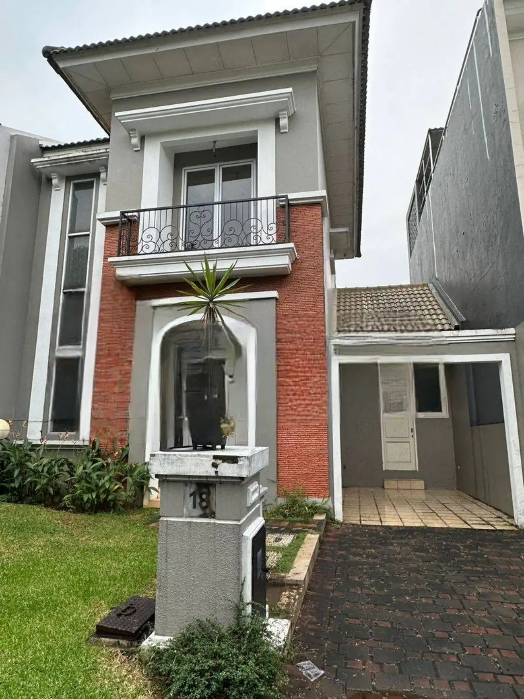 DIJUAL CEPAT RUMAH CRYSTAL 2 LANTAI GADING SERPONG