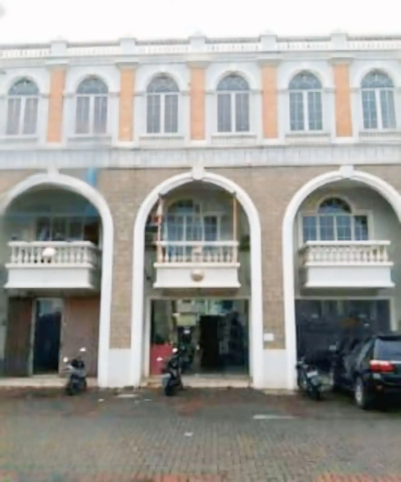 DIJUAL CEPAT TURUN HARGA RUKO SPARKS 3 LANTAI