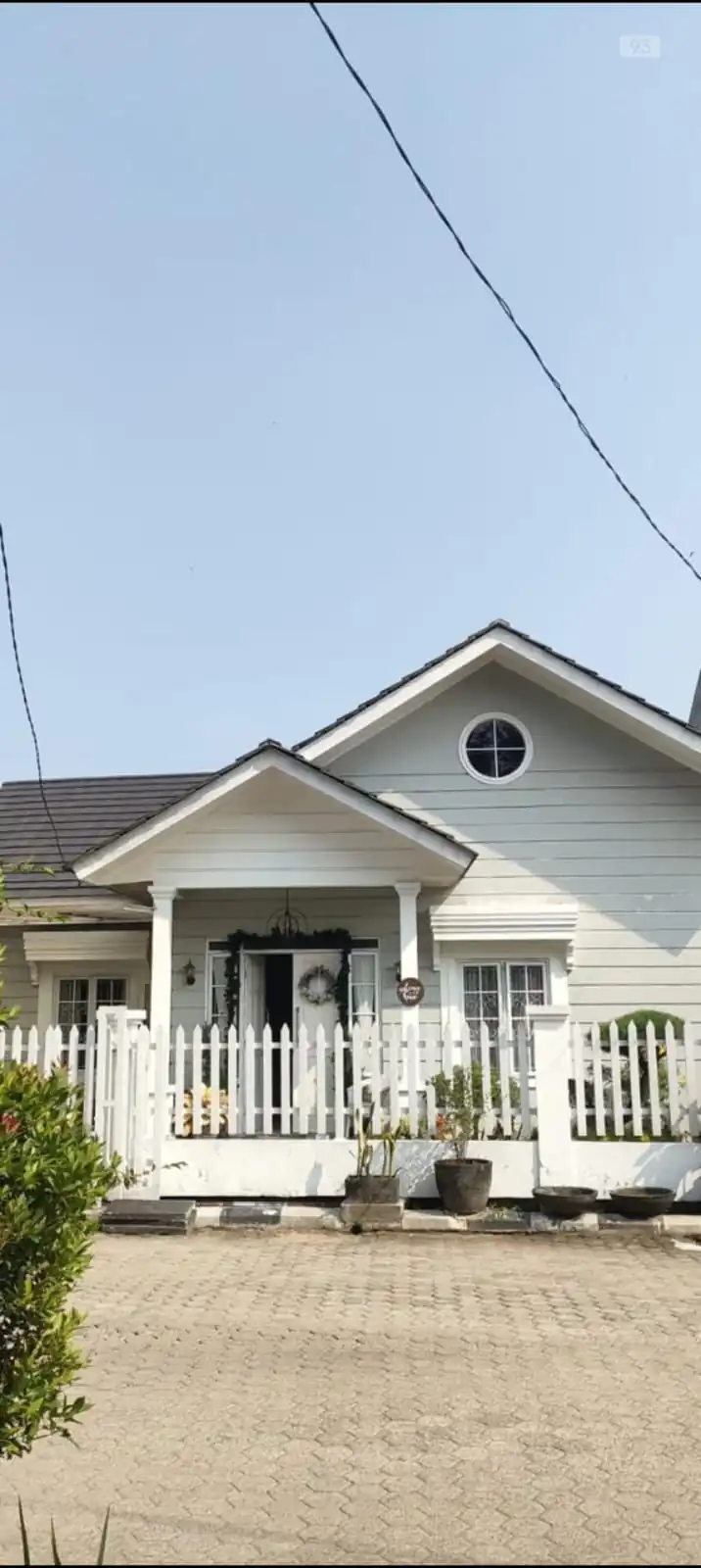 Rumah Taman Pura Cibubur siap huni SHM bisa KPR