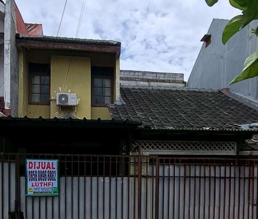 Rumah 3 Kamar Tidur Siap Huni Dekat Grand Galaxy City Jual Cepat SATULISTING.com