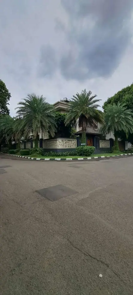 Rumah huk megah 4 lantai di Jaka Permai Menteng nya Bekasi