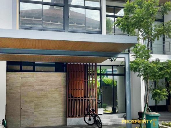 Rumah Modern Furnish di Cluster Brava Himalaya Lippo Karawaci Central