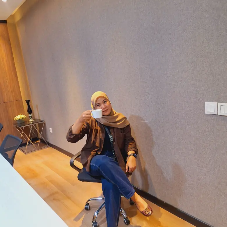 Ria Hdyant SATULISTING.com