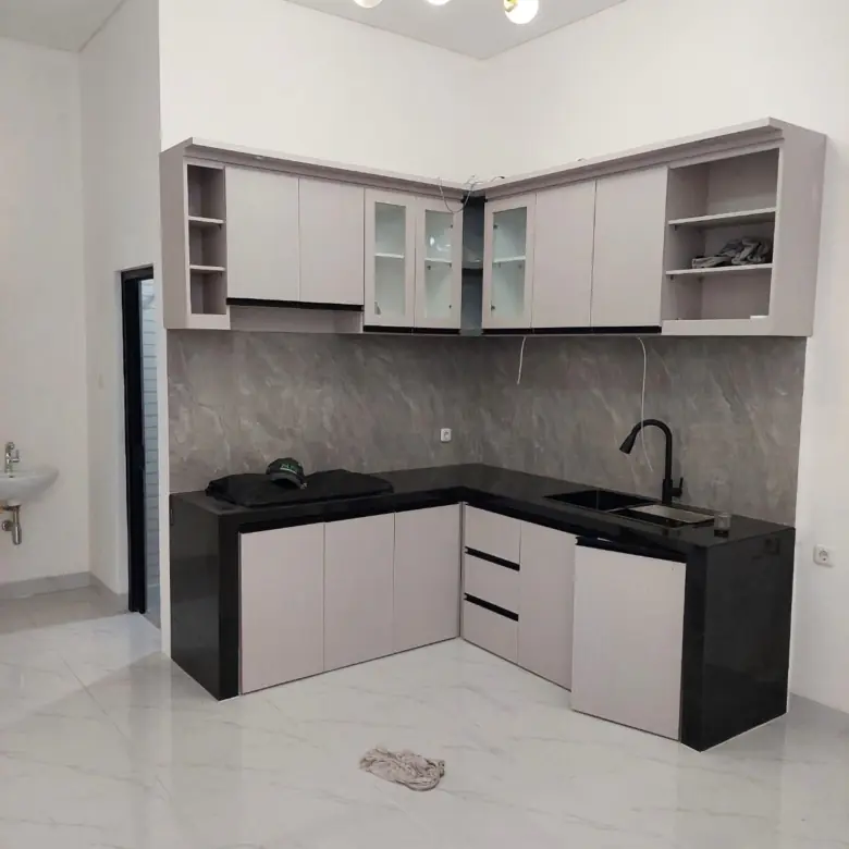 Dijual rumah siap huni di taman Ubud lippo karawaci