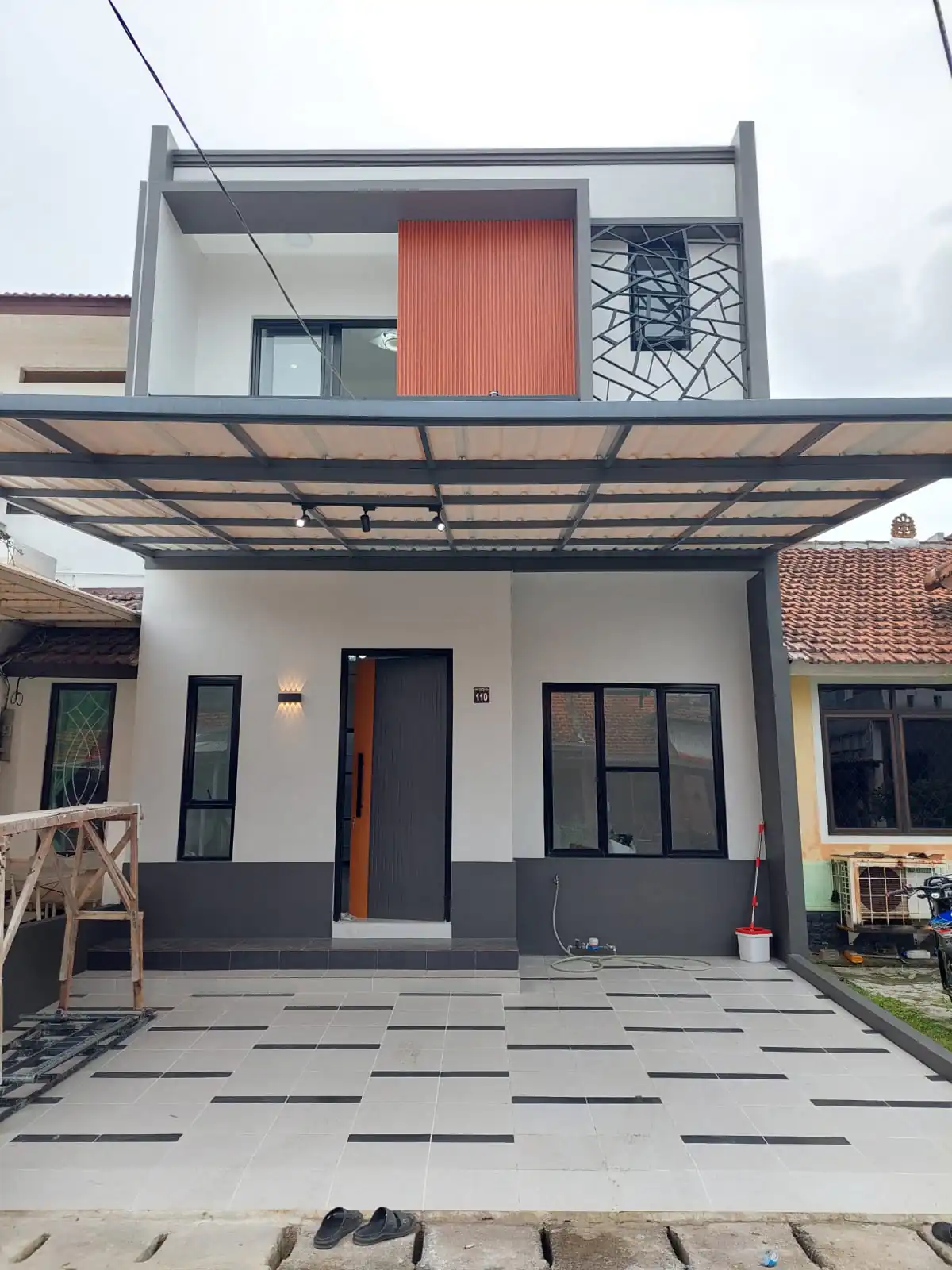 Dijual rumah siap huni lippo karawaci