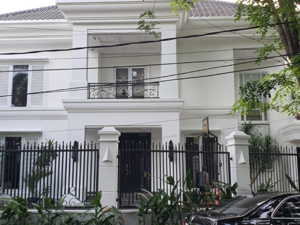 Dijual cepat Rumah 2 Lantai Pondok Indah Jakarta Selatan