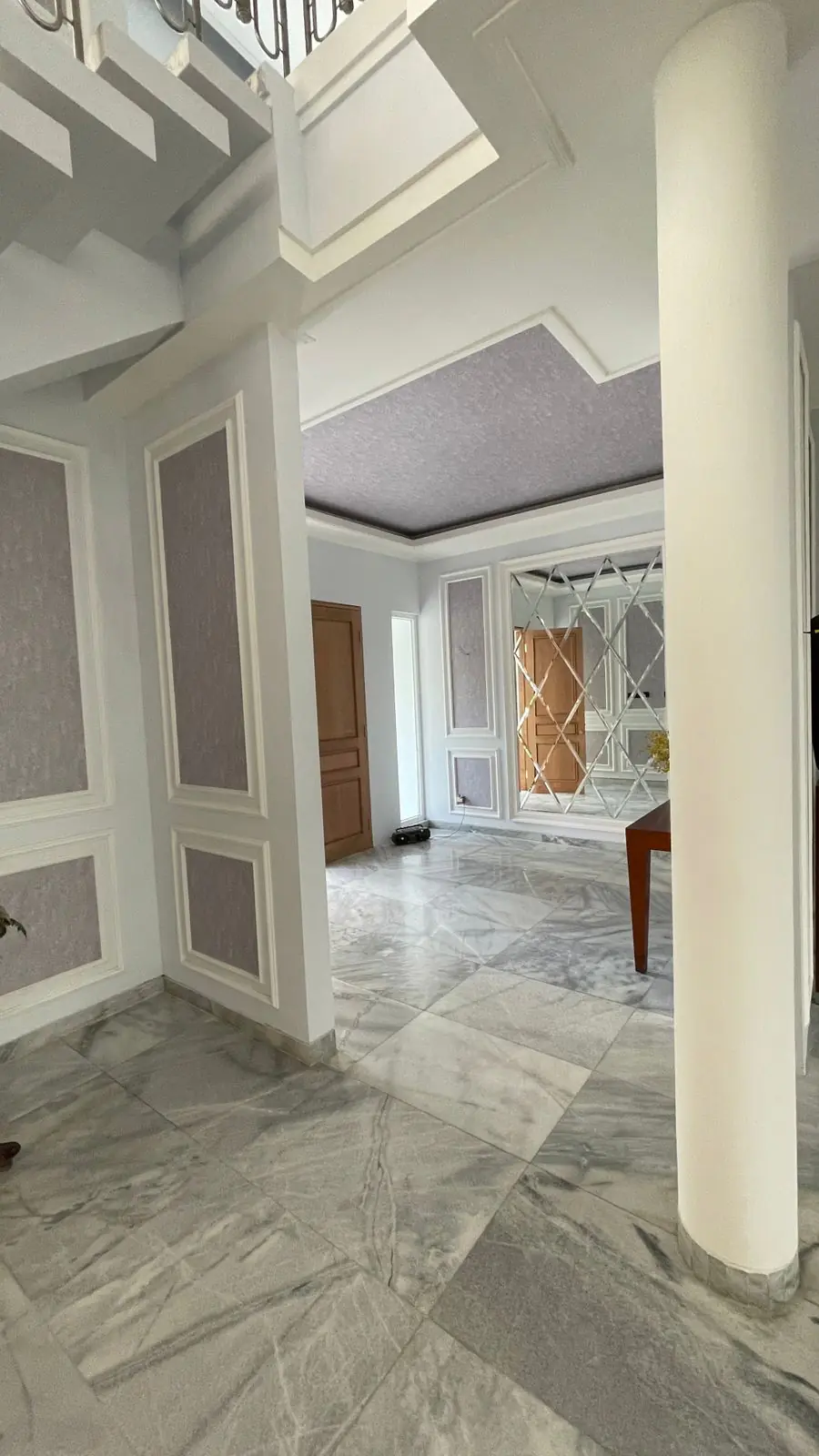 Lobby Ruang LUXURY HOUSE JLN GATOT SUBROTO DENPASAR BALI