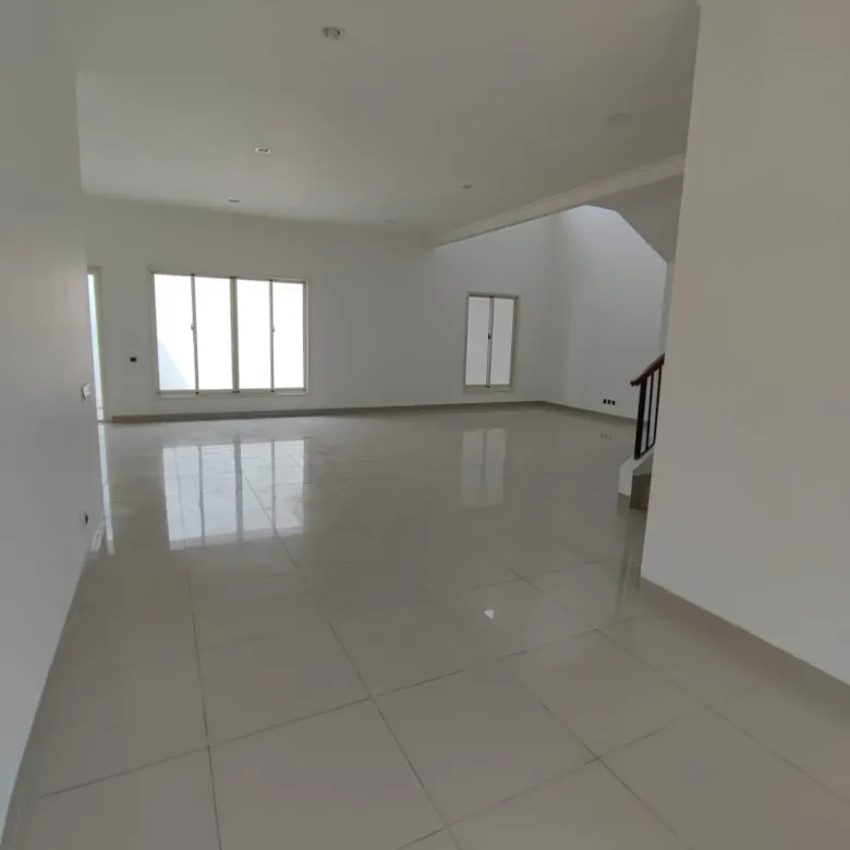 Ruang tamu di Cluster Canary the springs Summarecon