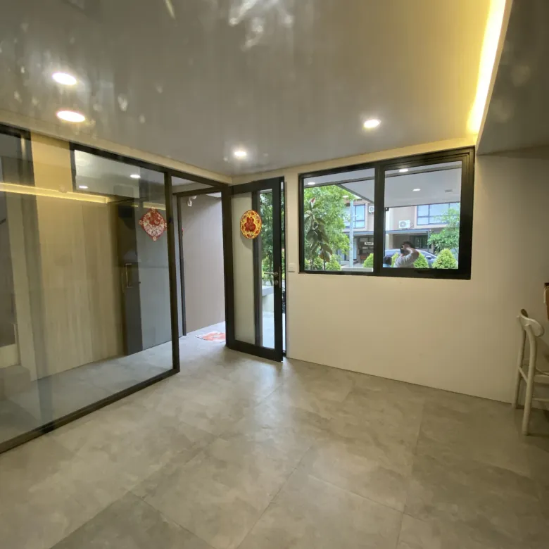 Ruang Tamu di Cluster Impresahaus Tabebuya BSD