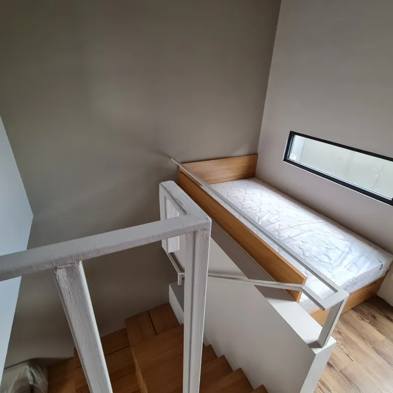 kamar tidur pembantu di fleekhauz bsd
