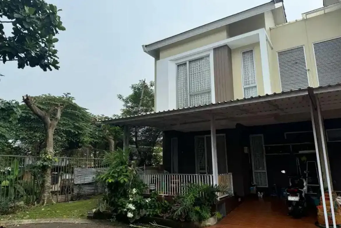 Foto Depan Rumah di Cluster Malibu Village Gading Serpong