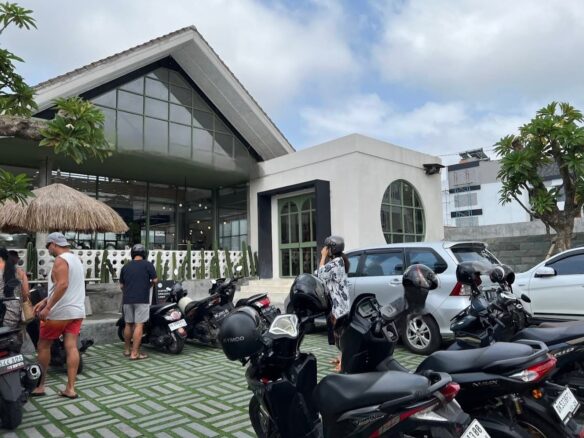 Coffee Shop Canggu Bali For Sale