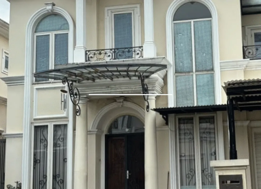 Dijual rumah lesbelles mansion