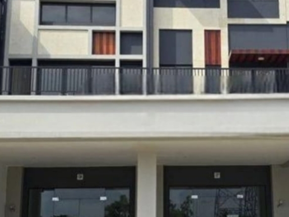 RUKO MELODY 3LANTAI MELODY GADING SERPONG SATULISTING.com