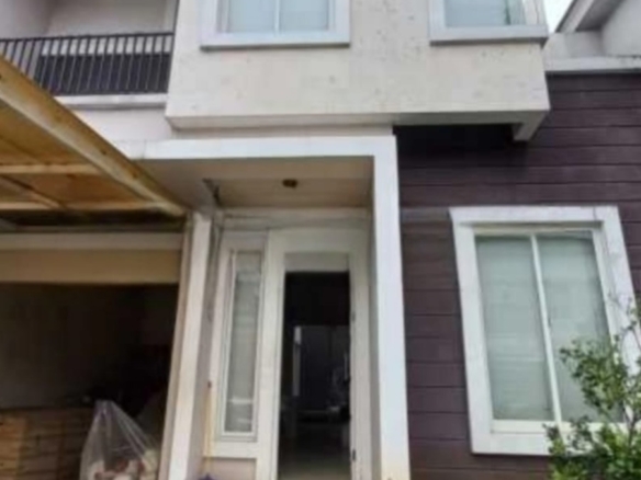 DIJUAL RUMAH CHALCEDONY GADING SERPONG SATULISTING.com