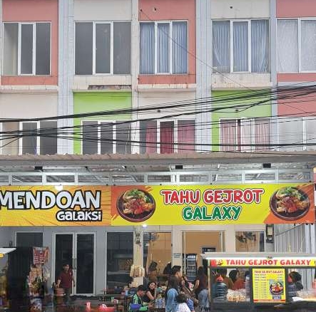 Ruko SHM 3 lantai hadap Timur di bulevar Grand Galaxy City SATULISTING.com