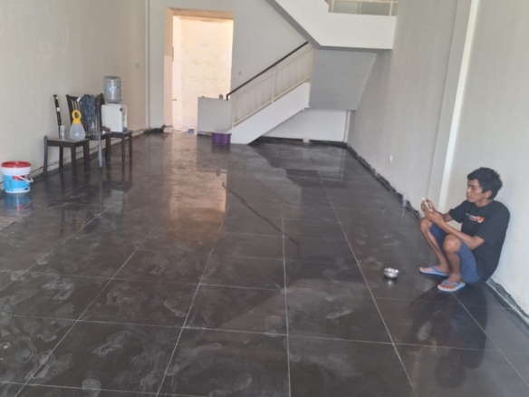 DISEWAKAN RUKO 3 LANTAI DI JL. BOULEVARD GADING SERPONG TANGERANG SATULISTING.com