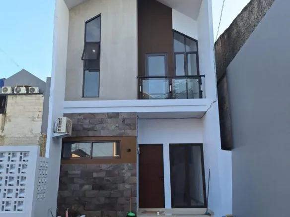 Rumah di Serua Ciputat