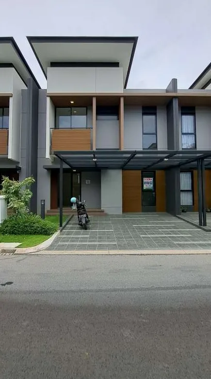 Rumah baru 3 kamar tidur di cluster Mulberry nya Summarecon Bekasi