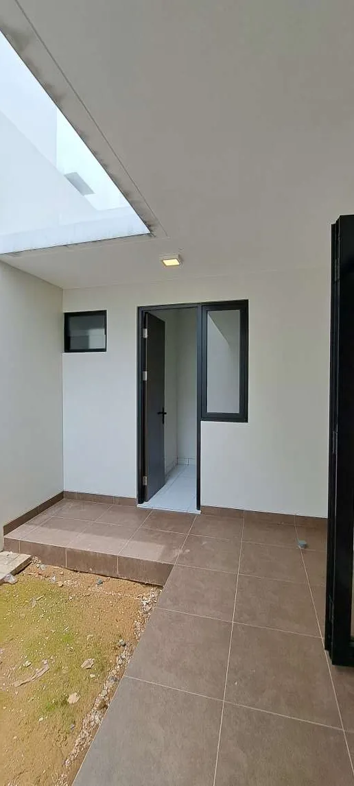 Rumah baru 3 kamar tidur di cluster Mulberry nya Summarecon Bekasi