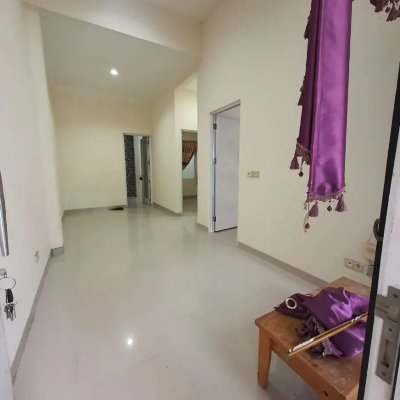 Jual cepat rumah 2 KT renov di Victoria Garden Grand Galaxy bisa KPR
