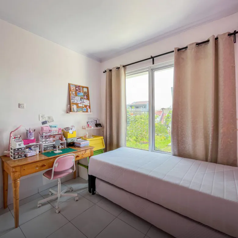 Rumah Sudah Renovasi di Cluster Napoli Sektor 7C Gading Serpong