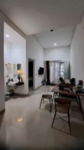 Rumah 2 kamar tidur cantik di Victoria Garden Grand Galaxy bisa KPR