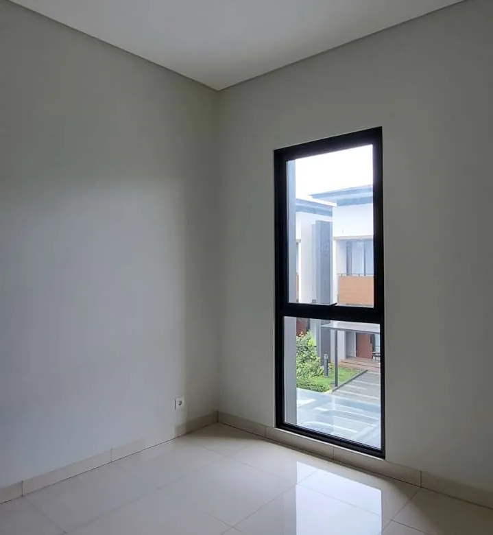 Rumah baru 3 kamar tidur di cluster Mulberry nya Summarecon Bekasi
