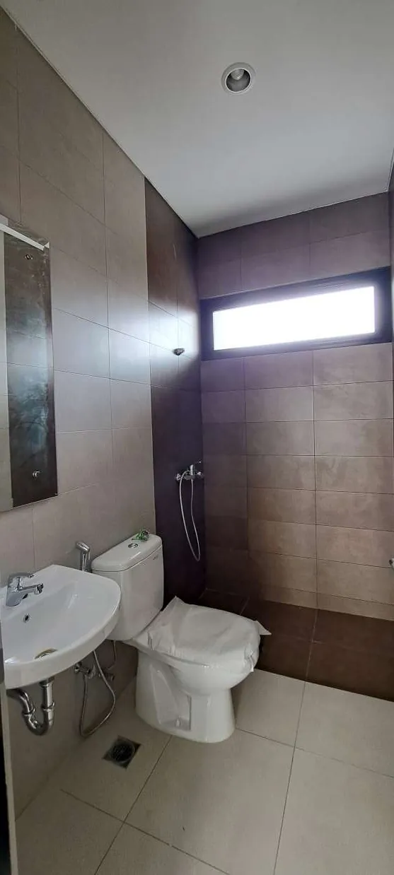 Rumah baru 3 kamar tidur di cluster Mulberry nya Summarecon Bekasi