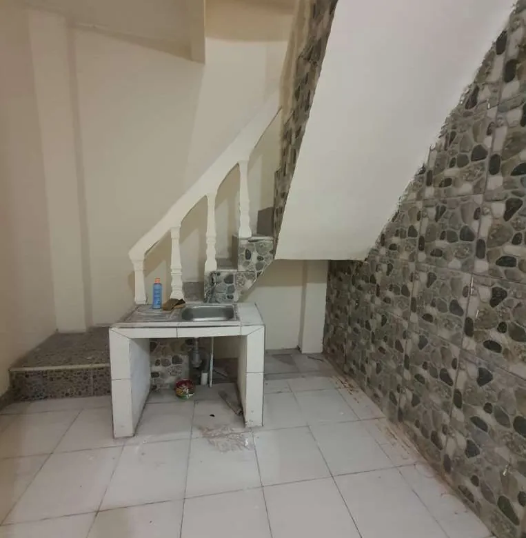 Jual cepat rumah 2 KT renov di Victoria Garden Grand Galaxy bisa KPR