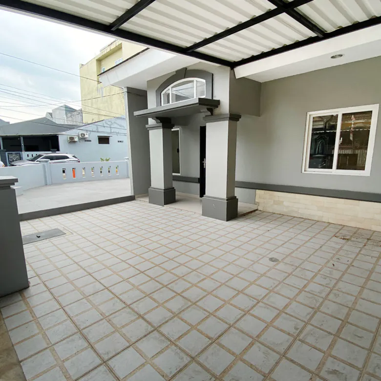 Rumah Hoek Baru Renovasi di Sektor 6 Gading Serpong