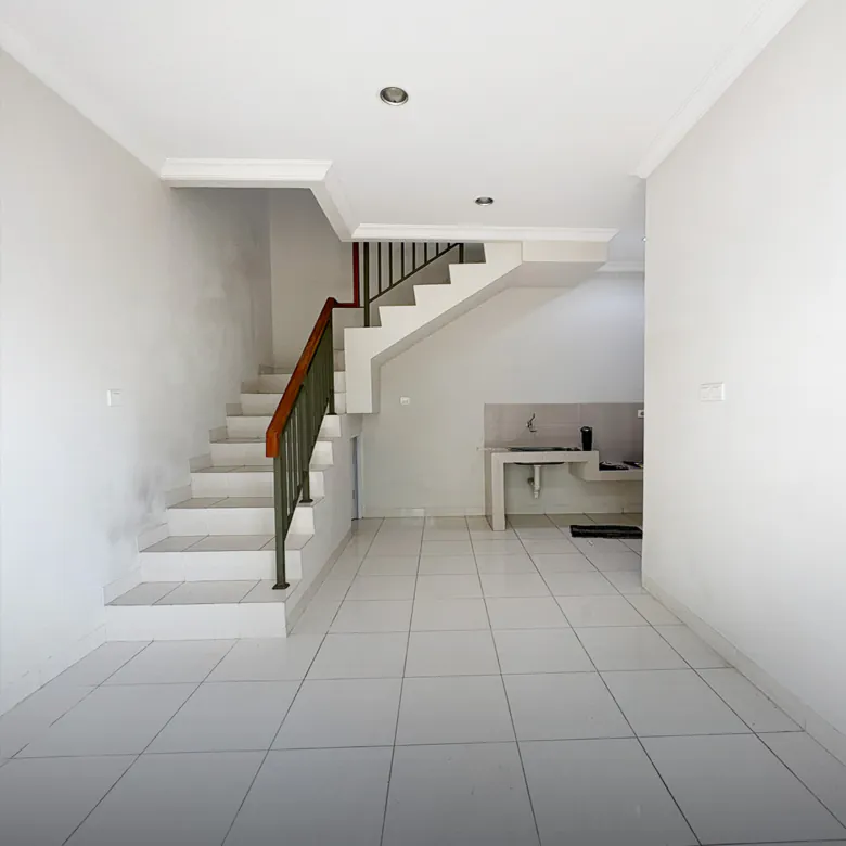 Rumah Terawat di Cluster Arcadia Village Paramount Gading Serpong