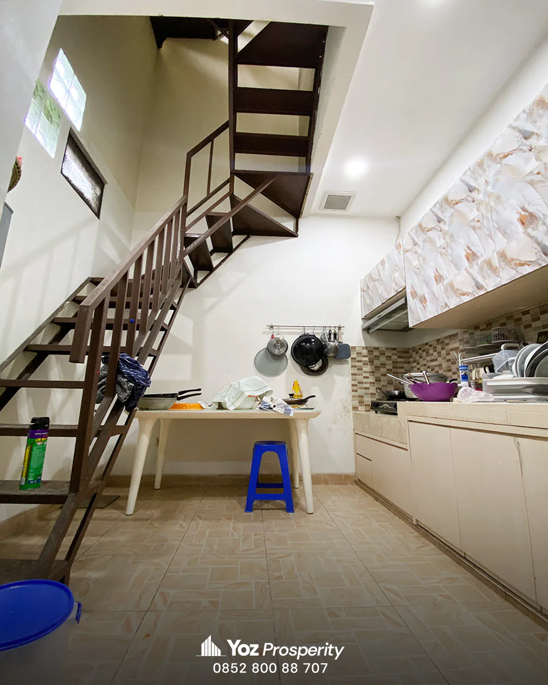 Rumah Hoek Sudah Renovasi di Cluster Taman Holandia Lippo Karawaci