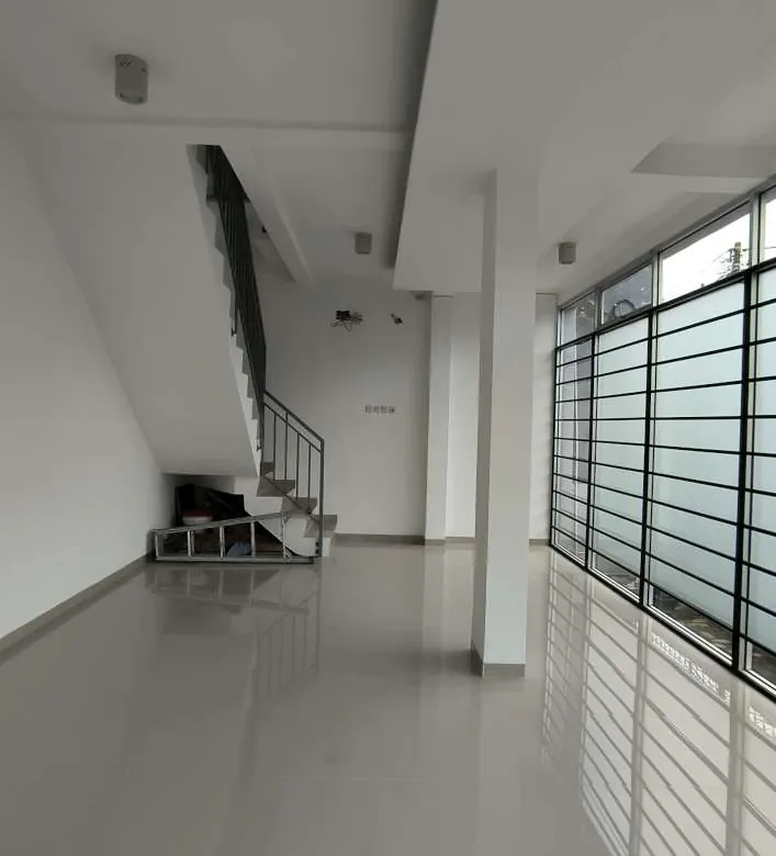 Ruko huk 2 lantai di jalur ramai 24 jam Grand Galaxy City