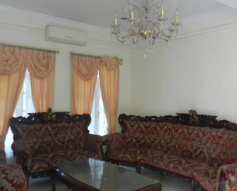 Rumah di Komplek Sukapura