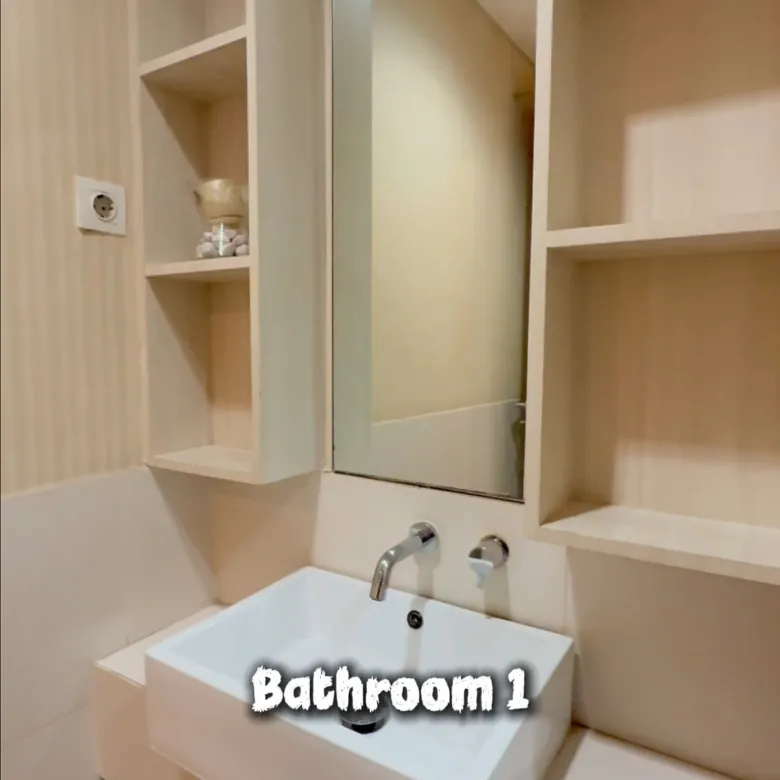 Disewakan apartemen 2+1 kamar furnished private lift 1 Park Residence