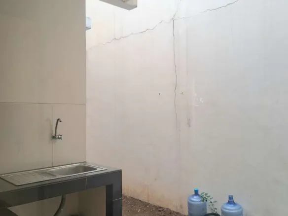 Dijual rumah 2 lantai 3 kamar tidur di Lotus Garden Grand Galaxy City