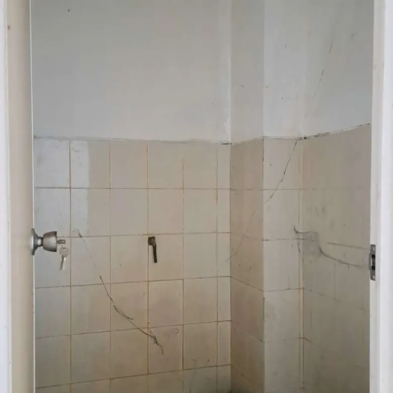 Jual cepat ruko 3LT bisa gandeng 2 atau 3 di Raya Patriot Kalimalang