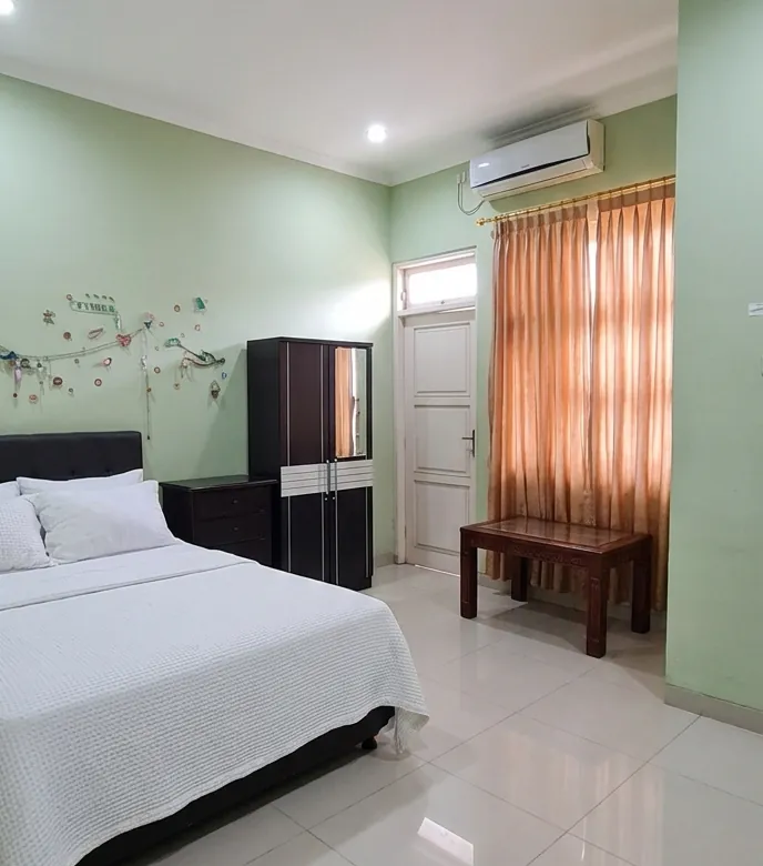 Jual cepat rumah 2 lantai 4 kamar di belakang LIA Galaxy bisa KPR