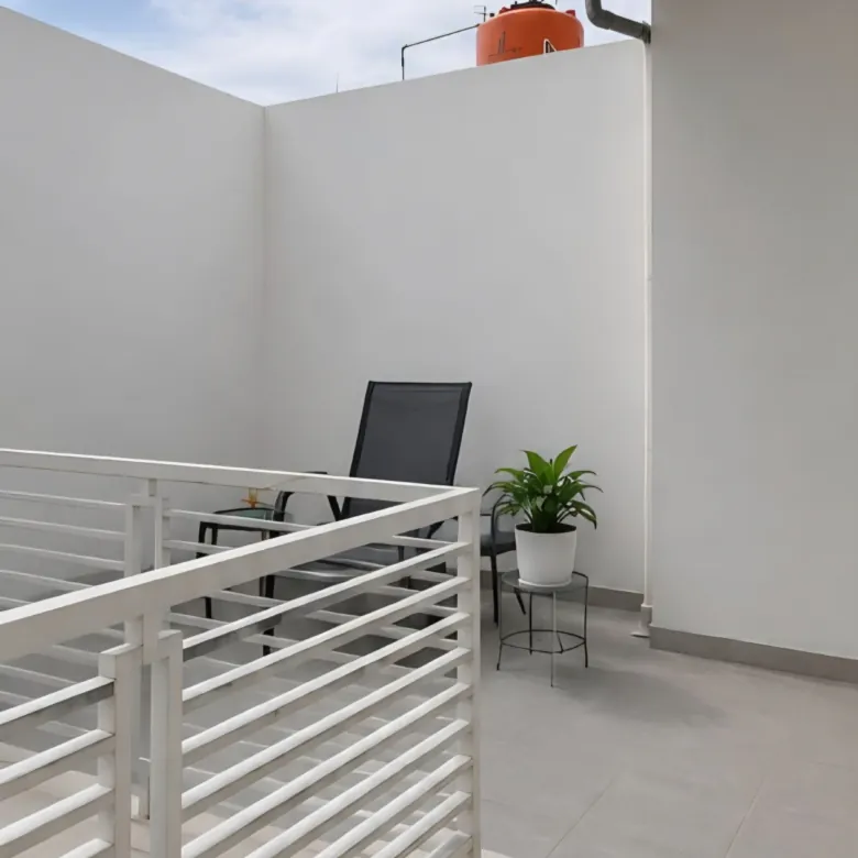 Jual cepat rumah 2 lantai 4 kamar di belakang LIA Galaxy bisa KPR