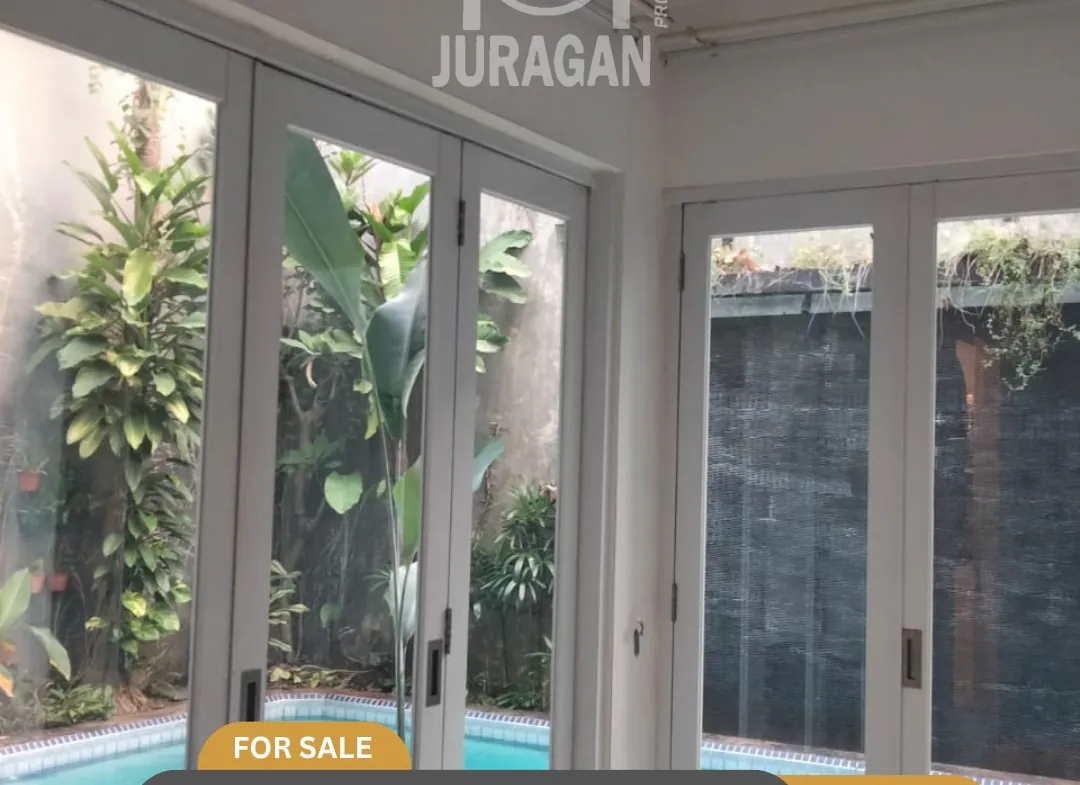 DIJUAL RUMAH 2,5 LANTAI DI BINTARO