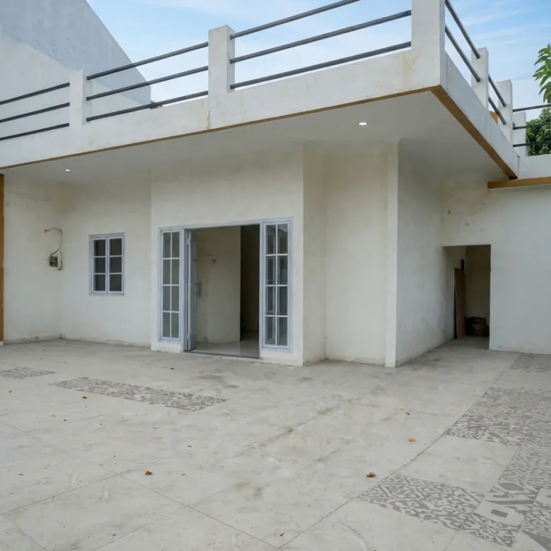 Jual cepat rumah di Taman Raffles Jatimulya sebelah taman lingkungan