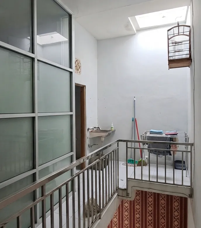 Dijual cepat ruko 2 lantai di jalur ramai Grand Galaxy City