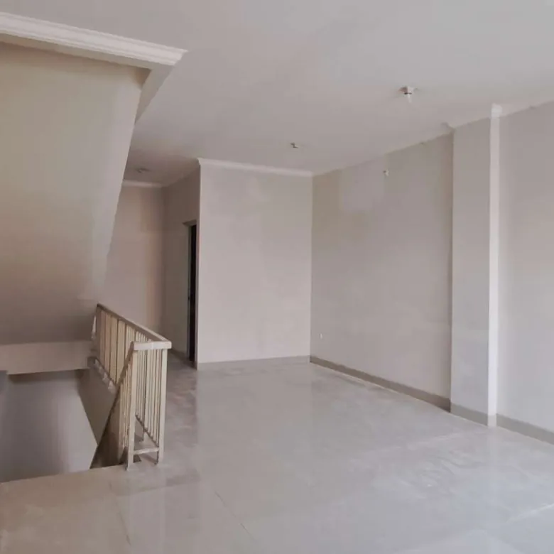Dijual ruko 3 lantai dekat SPBU BP Grand Galaxy City bisa gandeng 2