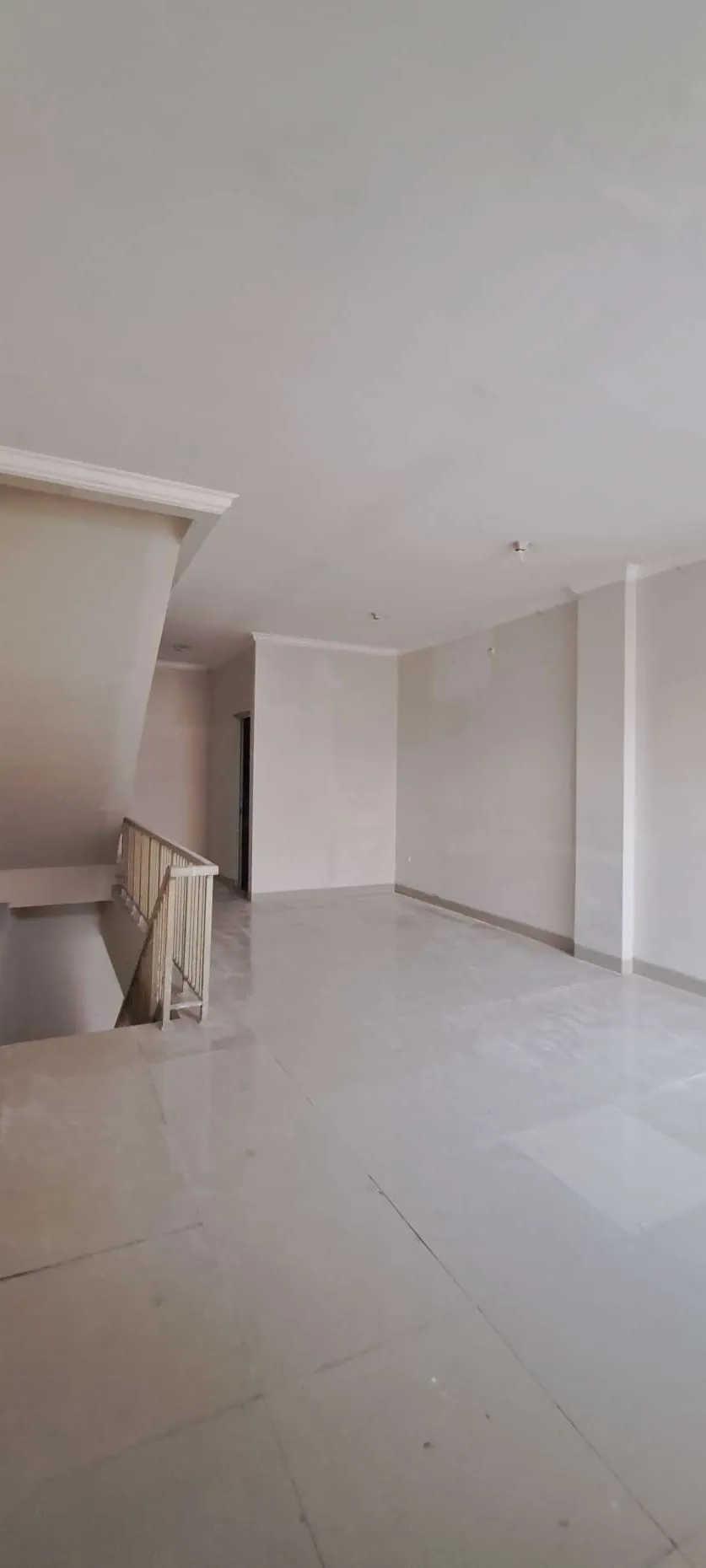 Dijual ruko 3 lantai dekat SPBU BP Grand Galaxy City bisa gandeng 2
