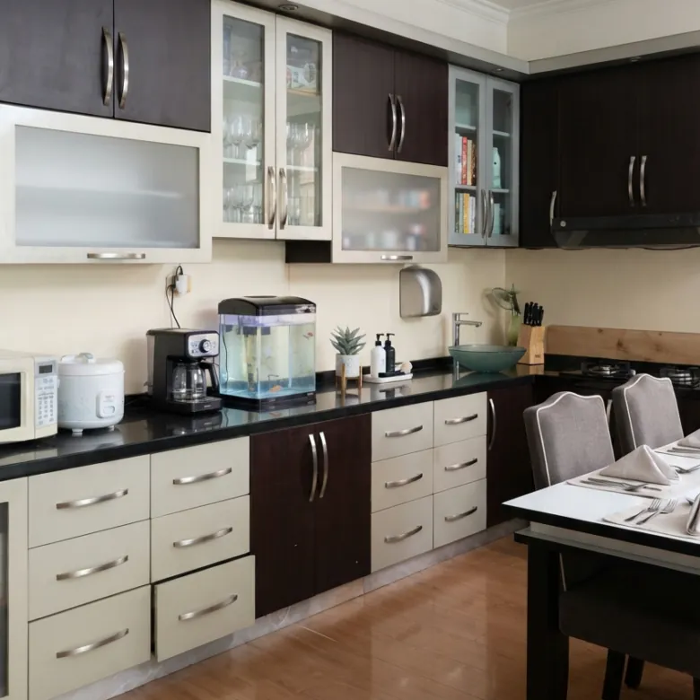 Dijual cepat rumah huk di jalan utama Grand Galaxy City buat komersil